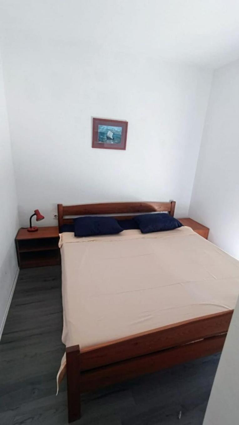 נין Apartments Luce-With Parking מראה חיצוני תמונה
