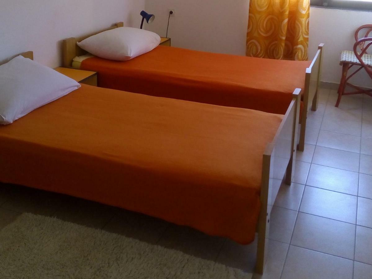 נין Apartments Luce-With Parking מראה חיצוני תמונה