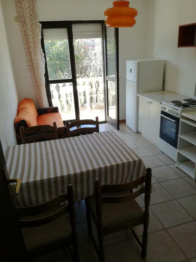 נין Apartments Luce-With Parking מראה חיצוני תמונה