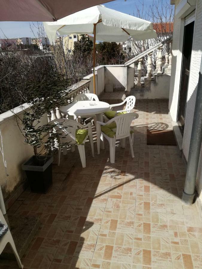 נין Apartments Luce-With Parking מראה חיצוני תמונה